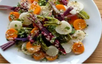 طرز تهیه یک سالاد جذاب و مقوی رژیمی