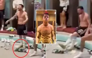  کار توهین آمیز «مسی» در رختکن جنجالی شد / ورود مسی به خاک مکزیک ممنوع شد 