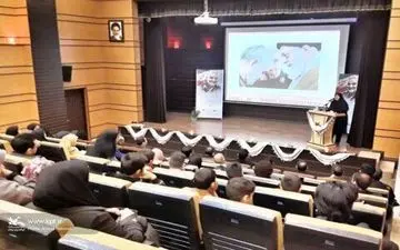 
محفل شعر «نگین سلیمانی» در کرمانشاه برگزار شد