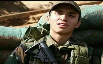 ویدئو کمتر دیده شده از جهاد مغنیه در حال حفاظت از سید حسن نصرالله