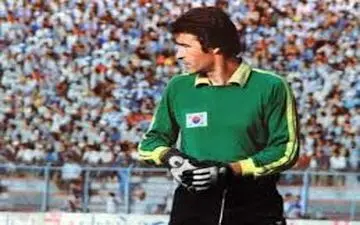 نساجی - استقلال در شب پرواز اسطوره آبی‌ها