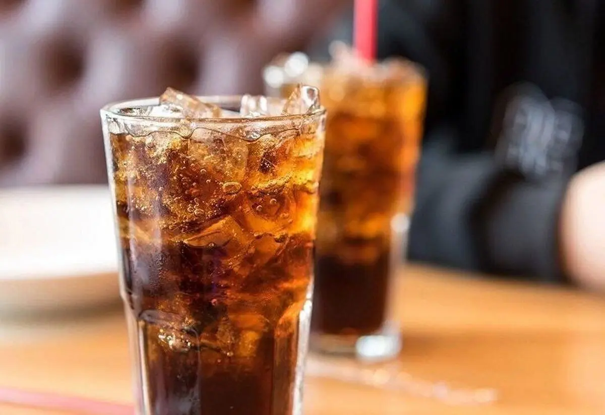 به این دلیل دور نوشابه رژیمی خط قرمز بکشید