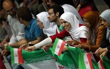 منع حضور بانوان در ورزشگاه برای دیدن بازی تیم ملی +عکس