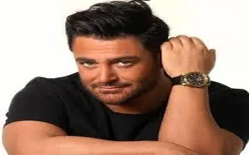 تیپ کریسمسی محمدرضا گلزار