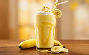  شیر موز رو به سبک کافه ها درست کن!
