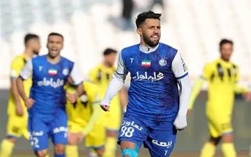 نیمه اول دیدار استقلال- نفت مسجدسلیمان؛ زیبا و تماشایی با برتری آبی پوشان