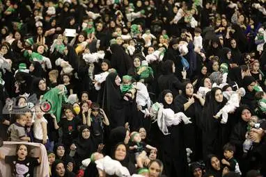  مراسم شیر خوارگان حسینی در مصلی تهران 