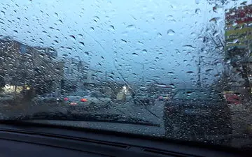 پیش بینی هواشناسی از بارش باران و تگرگ در مناطق مختلف کشور
