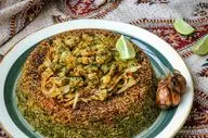 طرز تهیه ته‌انداز مرغ با سس پستو؛ ترکیب خوشمزه‌ای از طعم‌های خاص