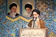 امام جمعه موقت همدان: باید نسبت به حل مشکلات کارگران جدی باشیم