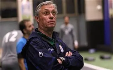 سرمربی تیم ملی امید ماندنی شد 