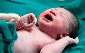 ۷۰۰ مادر باردار به کرونا مبتلا شدند/ مشارکت ۱۲ هزار ماما در غربالگری کرونا
