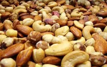 چربی‌سوزی موضعی با آجیل شب عید/ آجیل بو داده خوشمزه اما سرطانزا!