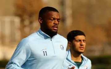 
ستاره خارجی استقلال بازی مقابل فولاد را از دست می دهد؟