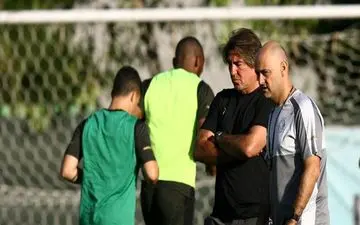 زمان بازگشت سرمربی استقلال مشخص شد
