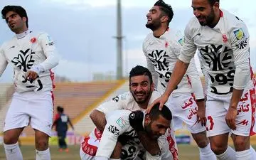  پنجمین برد متوالی پدیده/فقط معجزه ماشین را از سقوط نجات می دهد 