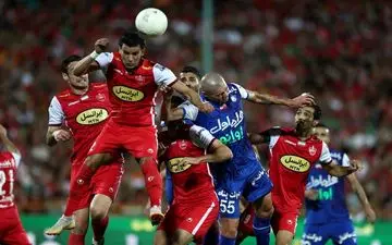 ضربه سر خطرناک بلانکو به سمت دروازه پرسپولیس | فیلم