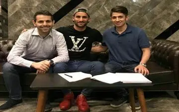  امضای قرارداد لژیونر ایرانی با آوس 