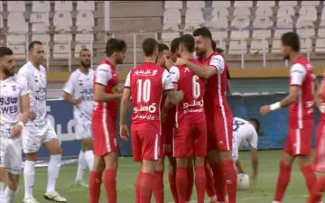 گل دوم پرسپولیس به هوادار ( وحید امیری) + ویدئو