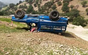 سقوط نیسان به دره با 22 سرنشین!