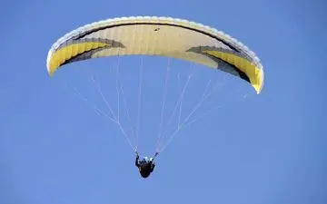 ماجرای مرگ 2 پاراگلایدر سوار در سواحل هرمزگان چه بود؟ + جزییات
