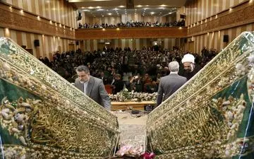 رونمایی از روپوش قبور مطهر امامین عسکرین + فیلم