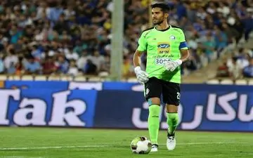 حسینی؛ از دستکش طلایی تا گل‌های پی در پی؛ چه بر سر کاپیتان استقلال آمده است؟