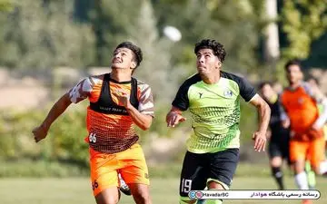 هوادار با توپ پر از استقلال خوزستان میزبانی کرد