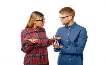 خانم عزیز، این رفتارهات پشیمونت میکنه!