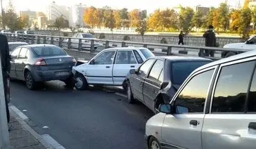 تصادف زنجیره‌ای شهر یزد ۱۱ مصدوم  برجای گذاشت