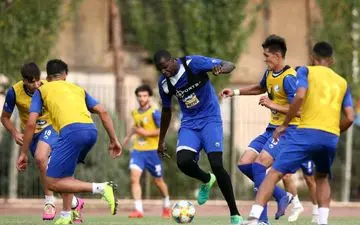  تصمیم‌گیری برای تعیین وضعیت ستاره استقلال