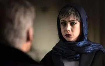  رونمایی از گریم آزاده صمدی در «نهنگ آبی»