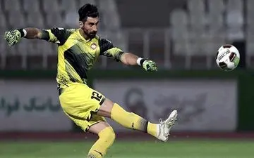 دروازه‌بان سرخ‌ها فاش کرد؛ با استقلال مذاکره کردم!