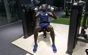 در قرارداد آورده‌ام که موقع زایمان همسرم کنارش باشم 