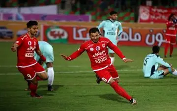 سلفی پیروزی شیرین تراکتوری ها/عکس