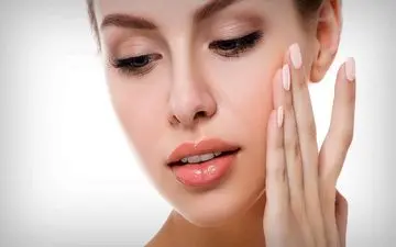 پوستی سالم و شاداب با 5 روش ساده و طبیعی