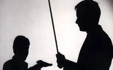 روایت جنجالی شکایت یک پدر از تنبیه بدنی فرزندش در مدرسه ! + عکس