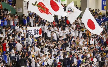 علاقۀ عجیبِ هوادار ژاپن به پرسپولیس