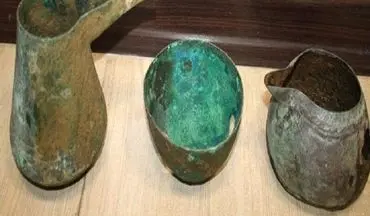 کشف اشیای تاریخی سه هزار ساله در خرمدره