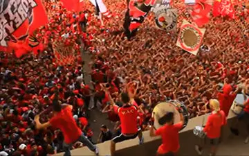 زیباترین مدل تشویق هواداران فوتبال + فیلم