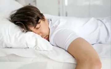 بدترین مدل خوابیدن کدام است؟

