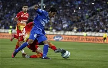 ادامه رکورد استقلال با گلزنی محسن کریمی
