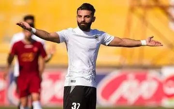 شریفات:هیچ‌وقت درگیر بستن بازوبند نبودم 