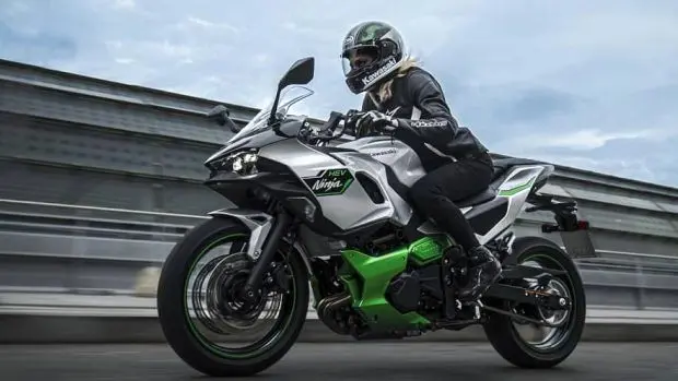 Kawasaki Ninja 7 Hybrid