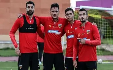 استقلال قید بمب نقل و انتقالاتی‌ را زد