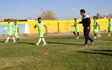 راه این مس به ترکستان است / اولین شکست در کارنامه نخعی