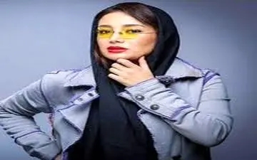  بهاره افشاری و  سردار آزمون در کنار هم با ژستی متفاوت