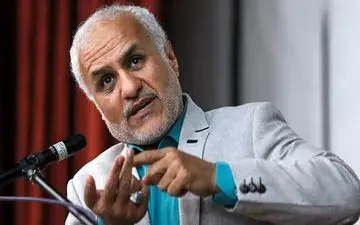 ادعای جنجالی حسن عباسی: هر کس سد راه اصلاح‌طلبان شد، او را زدند!/ رئیسی ممکن بود رهبر شود، زدندش