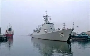 ناو جنگی گروه اعزامی چین در بندرعباس پهلو گرفت