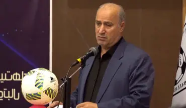 تاج:رونالدو هم به فوتبال ایران بیاید رشد نمی‌کنیم!